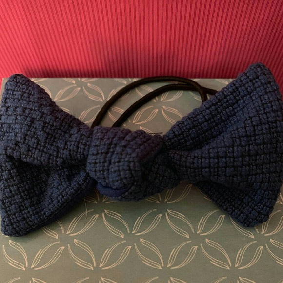Other - Blue Bow Pony Tail Holder NWOT